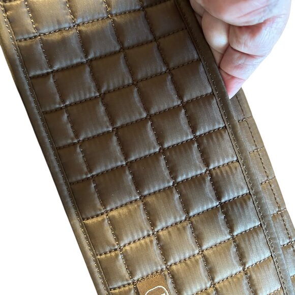 LUG Brown Quilted Tango Passport Travel Wallet - Picture 6 of 7